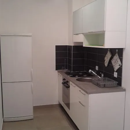 Melani Apartment