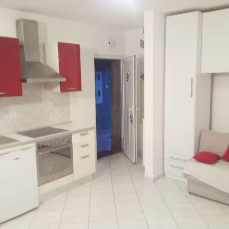 Apartment Melani *