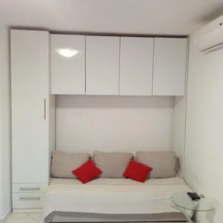 Melani Apartment *