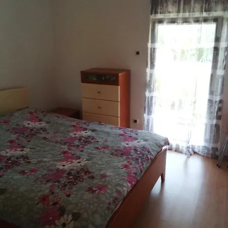 Melani Apartment *