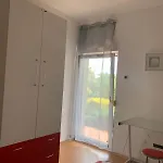 شقة Melani